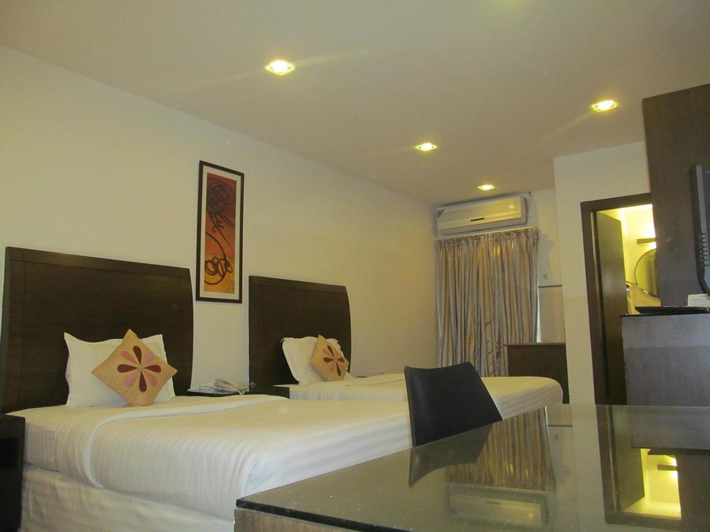 Shilton Residence Бангалор Екстериор снимка
